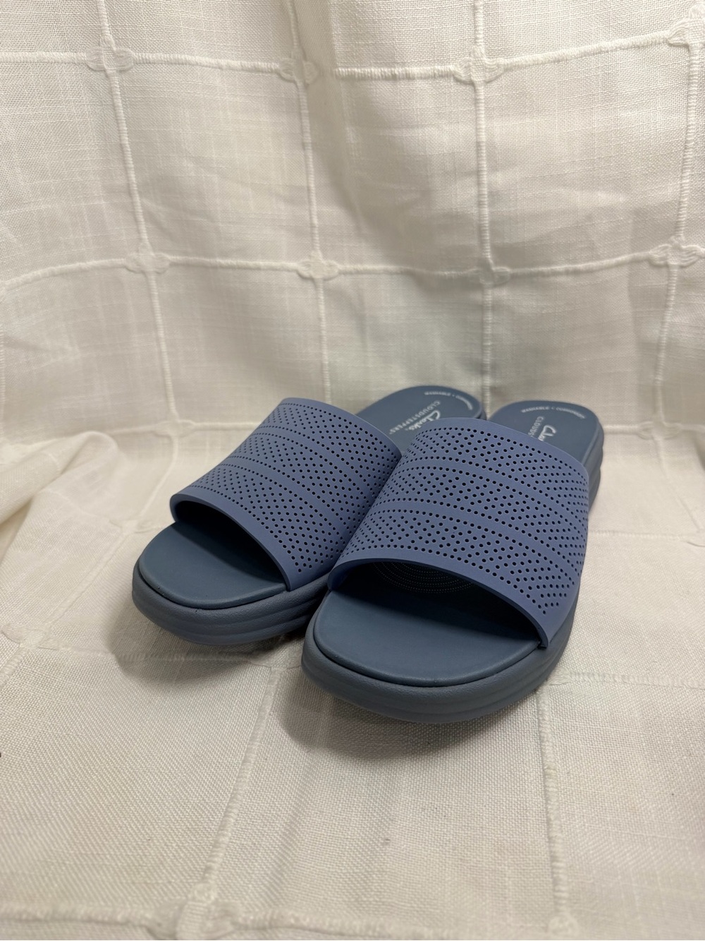 NWT Clarks Cloudsteppers Drift Twist Light Blue Comfort Sandals 8.5M
